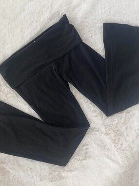 Victoria's Secret PINK fold over flare leggings in black